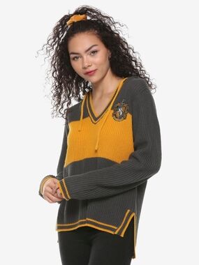 Hot Topic NWT Harry Potter Hufflepuff Hooded Sweater 2XL